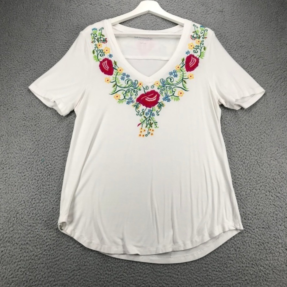 SOFT SURROUNDINGS Top Size‎ LARGE Floral Embroidered V-Neck Short Sleeve